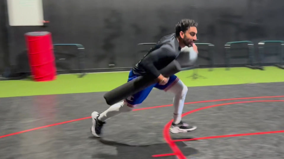 Delayed Tween Cross- Foam Roller Pick up
